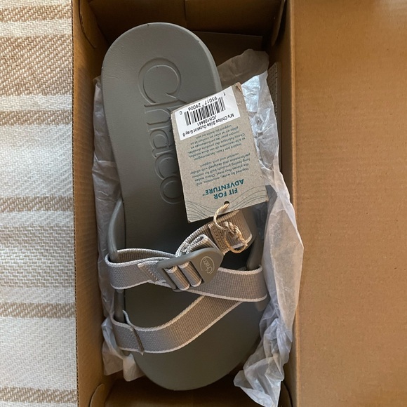 *SOLD* Chaco Chillos Slide Sandals - Picture 2 of 7